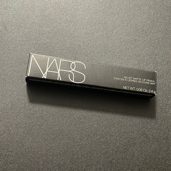 VELVET MATTE LIP PENCIL - Picture 3 of 5